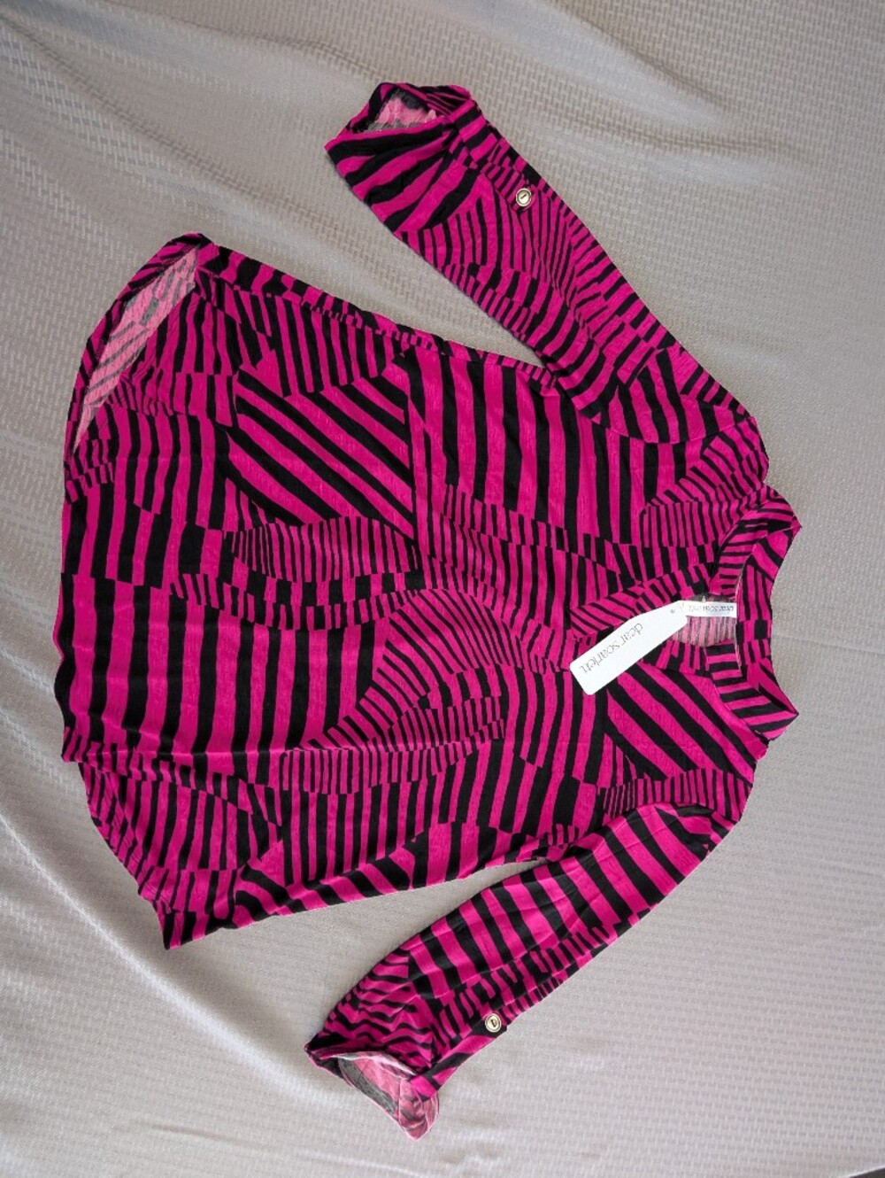 Dear Scarlett Women's Black & Magenta 3/4 Sleeve Lizzy Blouse Sz S,M,L New - Picture 5 of 14